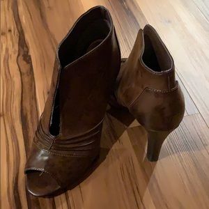 Maurices peep toe heels